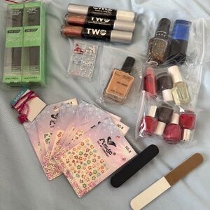 HUGE Nail art starter kit with nail polish & more (Sally Hansen)